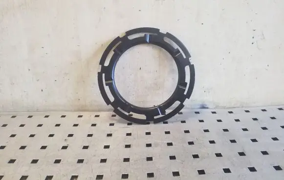 Volvo XC90 In tank fuel pump screw locking ring/nut 