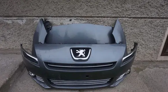 Peugeot 5008 Front piece kit 