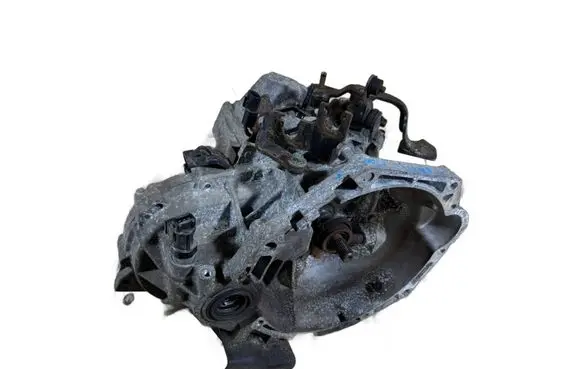 Manual 5 speed gearbox