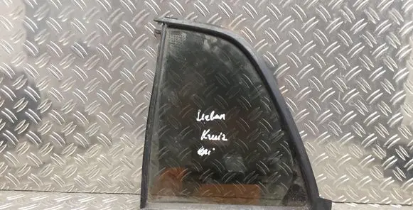 Rear vent window glass
