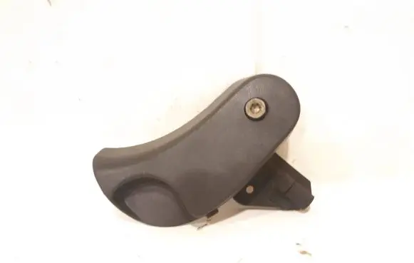 BMW 3 E46 Engine bonnet (hood) release handle 8223163