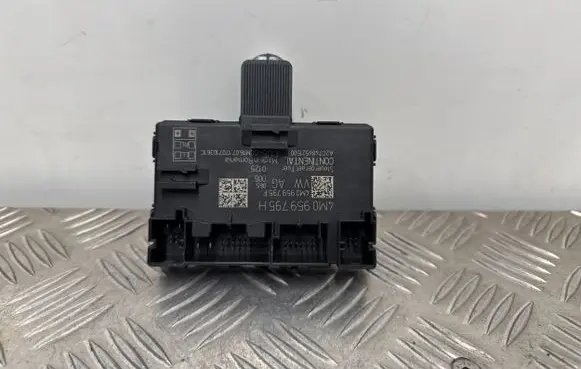 Audi A4 S4 B9 8W Door control unit/module 4M0959795H 4M0959795F
