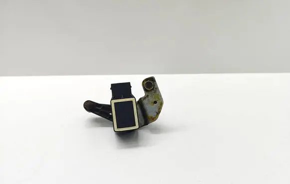 BMW 5 E60 E61 Rear air suspension level height sensor 6752797 675279701 37146752797