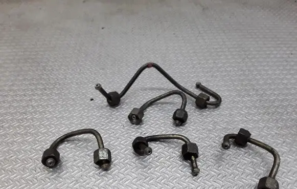 Renault Megane II Fuel injector supply line/pipe 