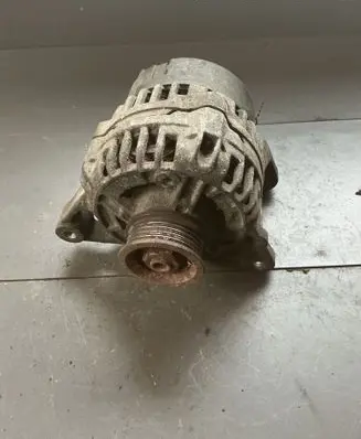 Audi A4 S4 B5 8D Generator/alternator 0123320016 058903016A
