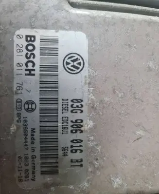 Volkswagen Touran I Engine control unit/module 03G906016BT 0281011761 1039S04447