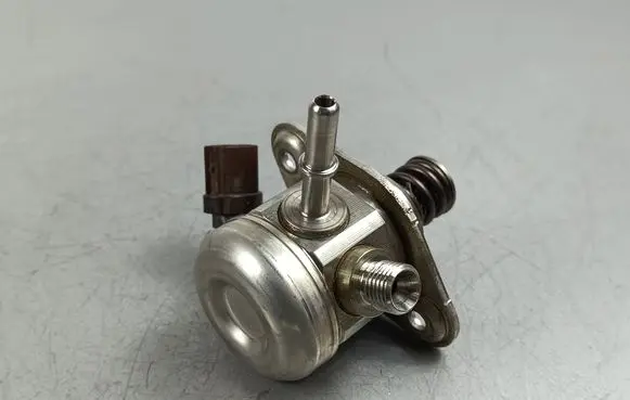Mitsubishi Outlander IV Mechanical fuel pump 0261520517 6013826034