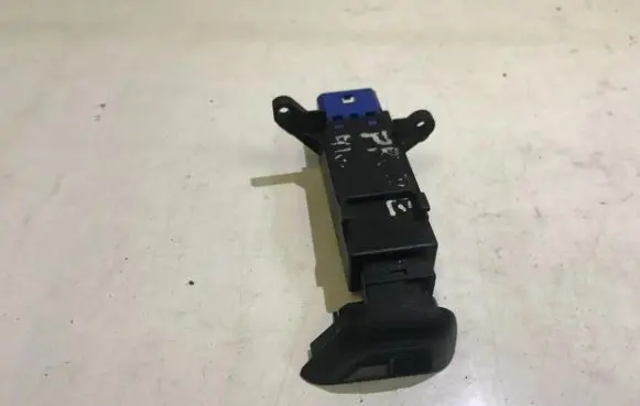 Honda Prelude Windscreen/window heater switch