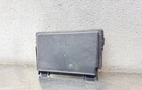 Opel Corsa D Fuse box cover 13246936