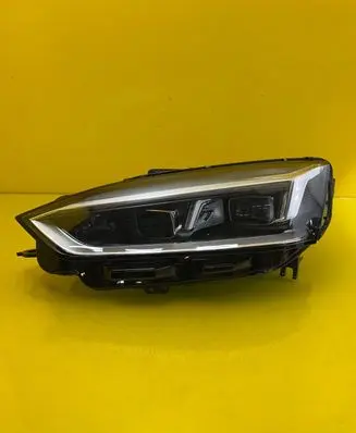 Audi A5 Headlight/headlamp 8W6941033D