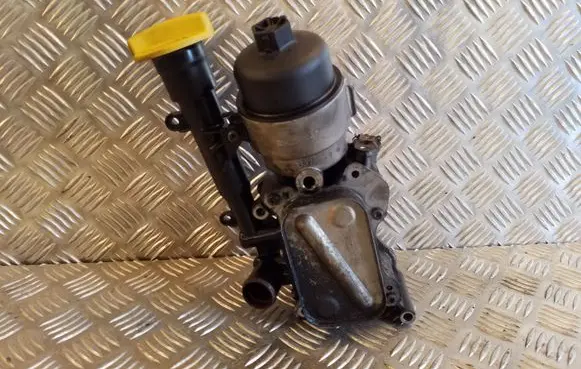 Opel Corsa C Oil filter mounting bracket A4K23N3467