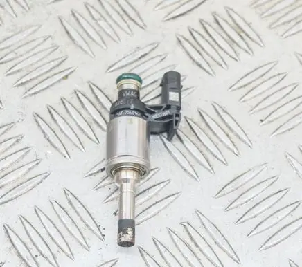 Skoda Yeti (5L) Fuel injector 04E906036Q 0261500354