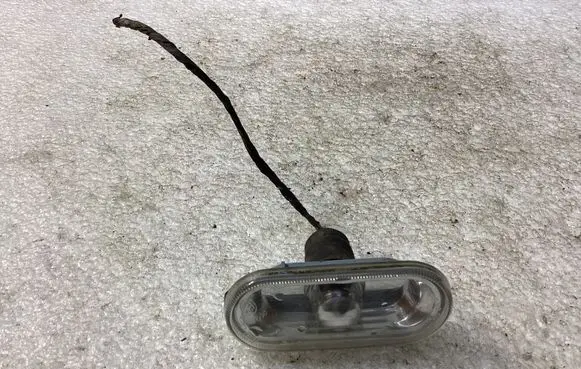 Volkswagen Caddy Front fender indicator light 0215650 2K0949117
