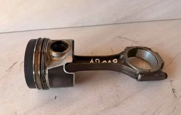 Seat Alhambra (Mk2) Piston with connecting rod CFF