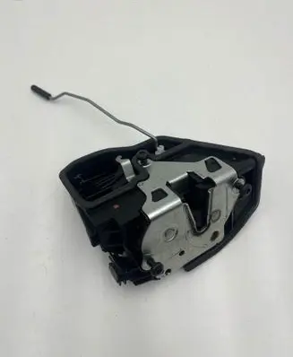 BMW 1 F20 F21 Front door lock 7202150 A053702