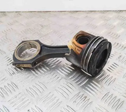 Mercedes-Benz E W212 Piston 