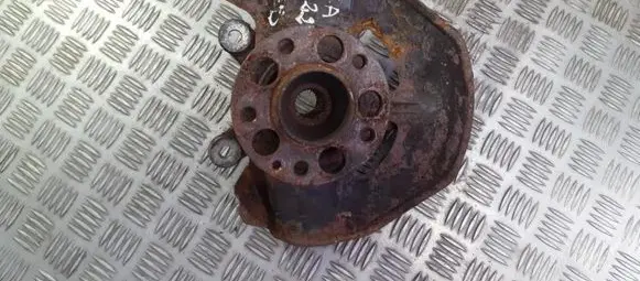 Mercedes-Benz A W169 Front wheel hub