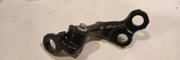 Ford C-MAX II A/C compressor mount bracket 5012216