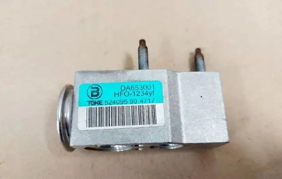 Citroen DS3 Air conditioning (A/C) expansion valve DA653001
