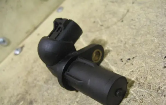Renault Espace III Crankshaft speed sensor 