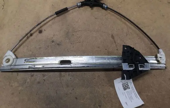 Mazda 3 I Front window lifting mechanism without motor