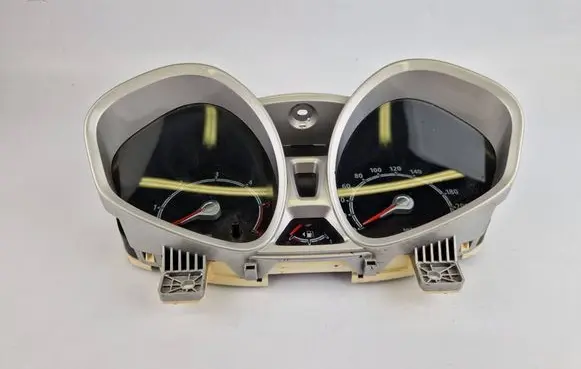 Ford Fiesta Speedometer (instrument cluster) 8A6F10894CA