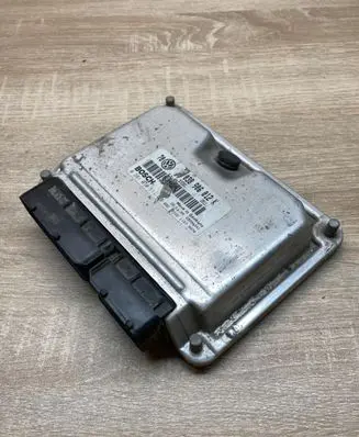 Volkswagen Golf IV Engine control unit/module ECU 038906012K 0281010111