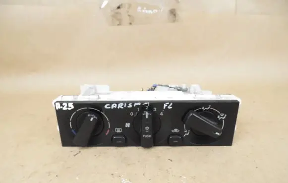 Mitsubishi Carisma Climate control unit