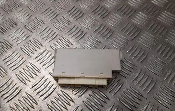Toyota Prius+ (ZVW40) Other control units/modules 8264147090