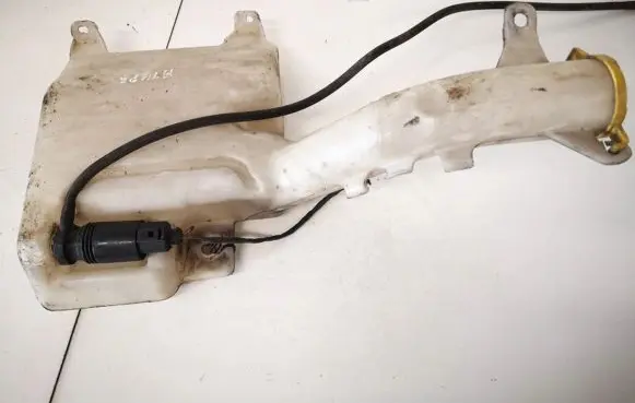 Chrysler Sebring (JS) Windshield washer fluid reservoir/tank 05116026ac