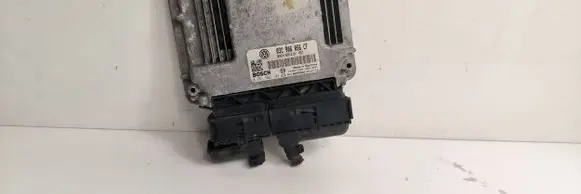 Volkswagen Golf V Engine control unit/module 03C906056CF 1039S11238 0261S02184
