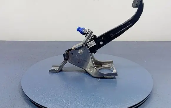 KIA Ceed Accelerator throttle pedal 32800-J7100