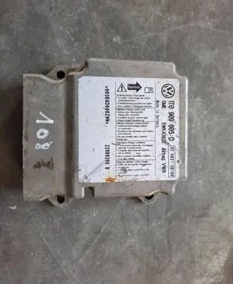Volkswagen Touran I Airbag control unit/module 1T0909605D