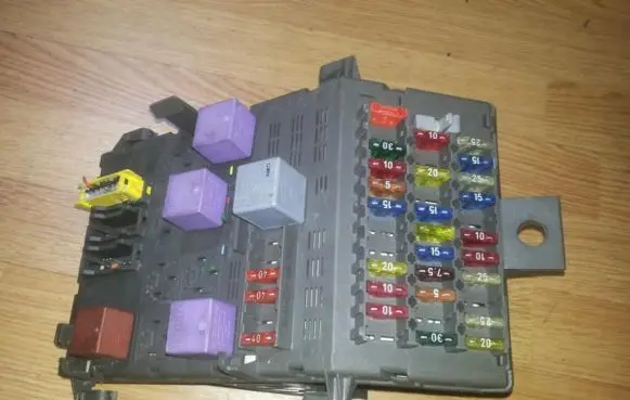 Renault Laguna I Fuse box set