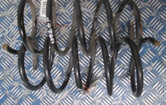 Renault Twingo I Front coil spring