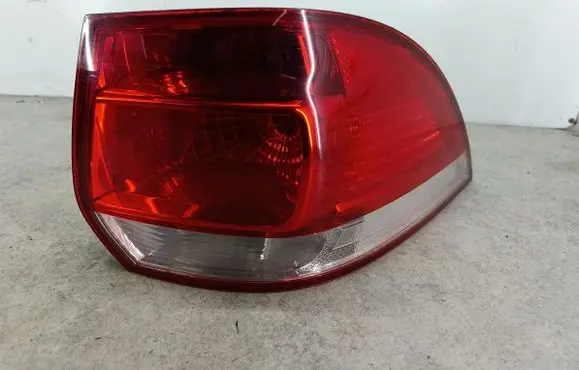 Volkswagen Golf V Rear/tail lights 