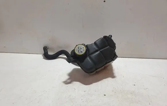 Volvo S80 Coolant expansion tank/reservoir 6G918K218 D2L4A
