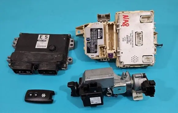 Suzuki Swift I Engine control unit/module ECU 33920-57K7 IMPRK1451880