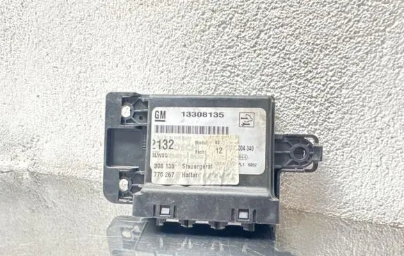 Opel Insignia A Parking PDC control unit/module 13308135 D04340