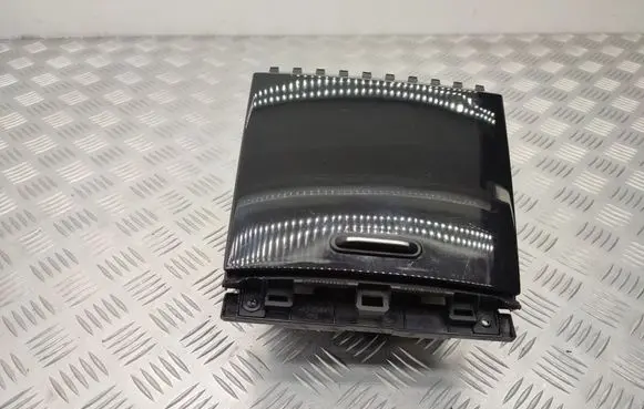 KIA Sorento USB socket connector 84680C5000