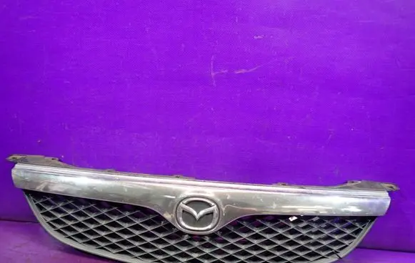 Mazda 626 Front grill GE4T50712