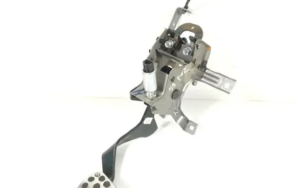 Honda Civic Clutch pedal 46910-SMG-T04