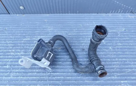 Porsche Macan (95B) Electric auxiliary coolant/water pump 06H121601M