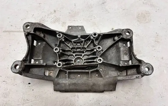 Porsche Macan (95B) Gearbox mounting bracket 95b399263