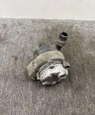 BMW X5 F15 Electric auxiliary coolant/water pump 8602021
