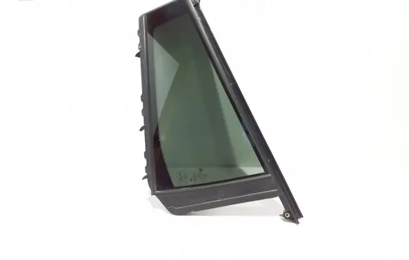 BMW X3 G01 Rear vent window glass 7410056