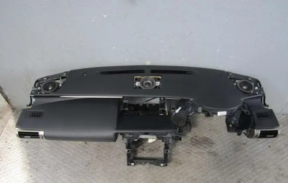 Lexus IS III XE30 Dashboard