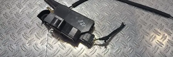 Mercedes-Benz ML W163 Front door lock A1637202835