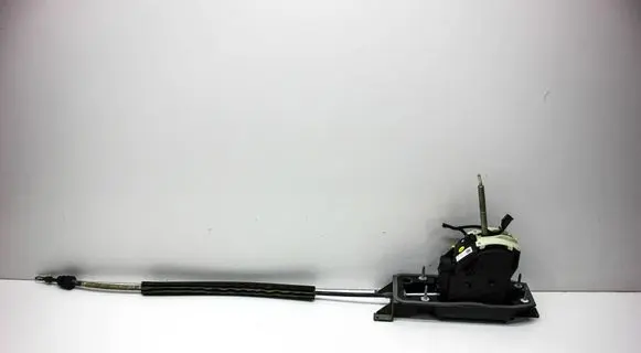 Volkswagen PASSAT CC Gear shifter/selector 3AB713023A