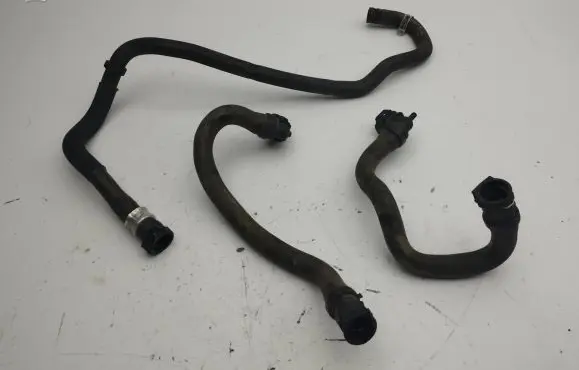 Peugeot 3008 II Engine coolant pipe/hose